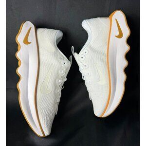 H70- SIZE 8 WOMEN'S NIKE MOTIVA WHITE/ SUMMIT WHITE DV1237 104